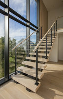 YL METAL Nouveaux Designs Balustres d'escalier en cristal Décoration d'escalier domestique Garde-corps en cristal Balustrade moderne Escalier en colimaçon
