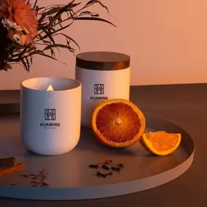 Huaming Lilin Aromatik Logo Pribadi Mewah Natal Parfum Kustom Minyak Esensial Keramik Lilin Wangi Set Sumbu Kayu