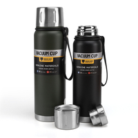 Bouteille thermos isolée pour le sport Bouteille d'eau en acier inoxydable Tasse de voyage Fiole à vide à double paroi avec corde