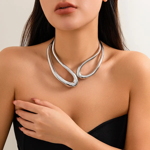 Conjunto de Joyería de Diseño Exagerado Personalizado ZYO, Joyería de Moda Irregular Dorada, Gargantilla con Nudo Abierto Grande, <span class=keywords><strong>Collar</strong></span> y Pulsera para Mujer - Product Image 5