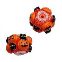 Halloween Orange Kürbis mit Gruseligem Gesicht Kleine Schwarze Katze Weiße Perlen Schleifendesign Klare Zucker-Acrylperlen