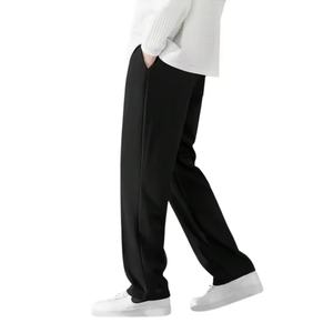 Pantalon en tricot pour homme : tricot ample à jambe droite avec cordon de serrage à la taille - Pantalon pour homme - Product Image 5
