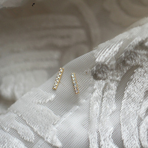 ต่างหูเม็ดเดี่ยวสีทอง9K ที่ทันสมัย2019อินเทรนด์แบบควอตซ์สำหรับผู้หญิง Kj199ของขวัญวันหมั้นวันครบรอบแต่งงาน - Product Image 4