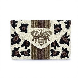 Nouveauté : Sac à bandoulière pour femme, design artisanal, coloré, personnalisé, avec rabat, fermeture magnétique, en cuir véritable - Product Image 2