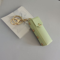 Pochette à rouge à lèvres portable très tendance avec miroir floral et porte-clés, mini sac à maquillage créatif en cuir avec miroir, cadeau idéal