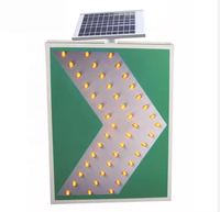 Panneaux de signalisation directionnelle à flèche bleue pour rampes d'accès aux allées, panneaux de signalisation routière solaires à LED Chevron pour la sécurité routière