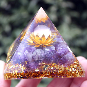 Crystal Epoxy Pyramid 6.5 Cm Floral Pattern Home Decoration Resin Craft Desktop <b>Ornament</b> - Product Image 1
