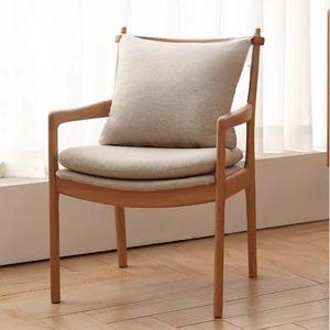 Nordic sedia da pranzo <span class=keywords><strong>in</strong></span> legno massello per uso domestico sedia da studio per il tempo libero semplice sedia da scrivania dal Design moderno poltrona - Product Image 1