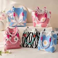 Tas Tote Rajut Motif Bunga Vintage Wanita, Tas Selempang Poliester Ringan dengan Rumbai dan Cincin Logam