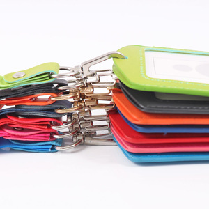 Porte-badges verticaux multicolores en cuir PU à livraison rapide avec fenêtre transparente double face et cordon souple - Product Image 3