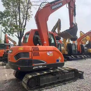 Excavateur sur chenilles DOOSAN DH75 de 7.5 tonnes d'occasion Pelleteuse hydraulique avec godet pour aménagement paysager - Product Image 1