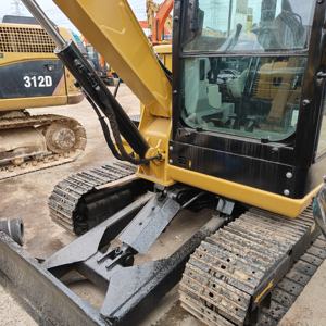 Mini pelle Caterpillar 305.5E2 5 tonnes excavatrice utilisée par Offre Spéciale avec le bas prix assuré par qualité de moteur de haute performance - Product Image 4