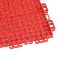 Dalles de sol emboîtables durables et faciles à nettoyer en PP, tapis modulaire pour magasins de sport et sols de salles d'exposition