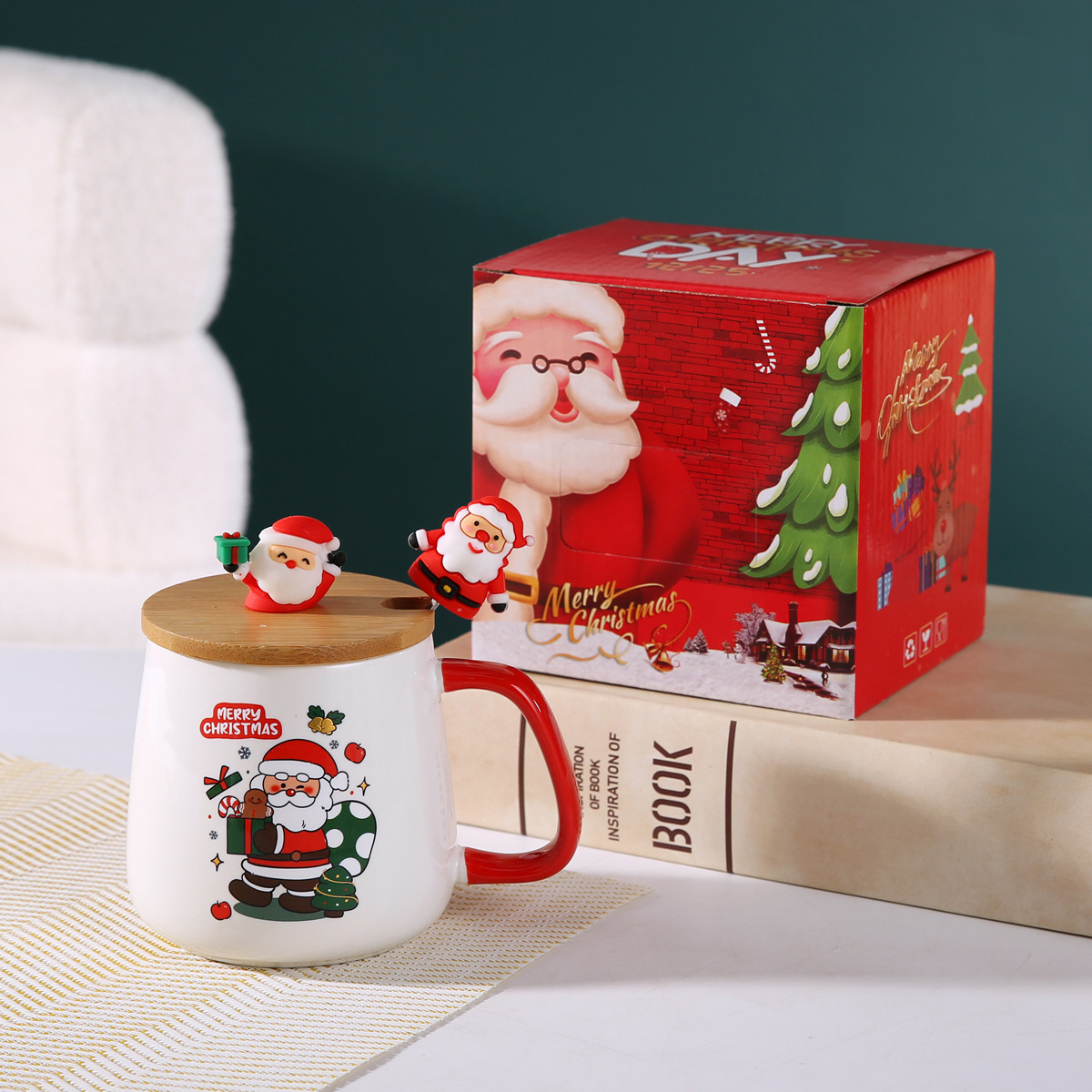 Santa Claus [Wooden Lid Colored Box]