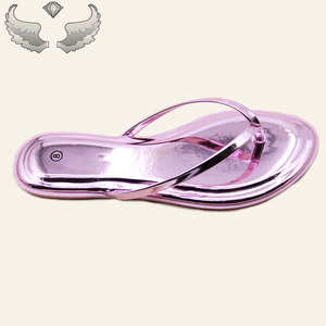 High-quality Summer Casual <b>Slip</b>-<b>on</b> Anti-<b>slip</b> Breathable Wholesale Trendy Women's Sandals and <b>slippers</b> - Product Image 4