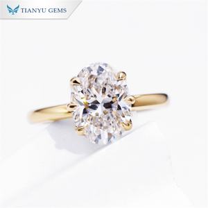 แหวนหมั้นเพชรโมอิสเดี่ยวหกง่ามประดับอัญมณีสีเหลืองทอง - Product Image 5