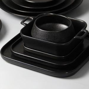 Assiettes carrées noires en gros, plat carré en céramique, <span class=keywords><strong>plateau</strong></span> de restaurant noir mat pour steak et pâtes - Product Image 5