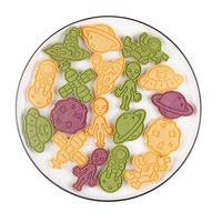 Ensemble de 8 emporte-pièces en plastique pour astronaute safran, moule à biscuits en plastique comprenant un vaisseau spatial et un extraterrestre pour des conceptions de biscuits créatives
