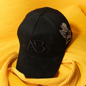 Gorra de 5 Paneles con Forro de Satén, Diseño Nuevo, Ángel Guardián, Bordado 3D con Pedrería, Personalizable con Logotipo, Gorras de Gamuza Bordadas - Product Image 6