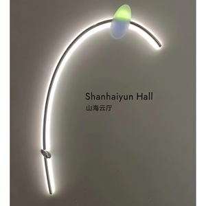 Insegna LED Direzionale Personalizzata per Hotel e Aziende, Realizzata in Alluminio e Acrilico, Segnaletica per Edifici - Product Image 6