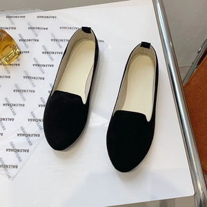 Zapatos planos informales antideslizantes de color caramelo para mujer, estilo barco ligero con cierre de botón para la temporada de invierno - Product Image 3