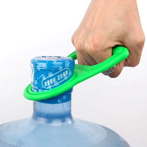 Asa de transporte duradera para botellas de agua de 5 galones, soporte reutilizable de plástico para cubos, práctico anillo de elevación para jarras. - Product Image 3
