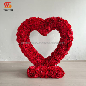 Arco de Flores de Hortensias Artificiales Rosadas en Forma de Corazón, Hecho a Mano con Seda, para Decoración de Bodas al Aire Libre, LEDA Outdoor Proposals - Product Image 2