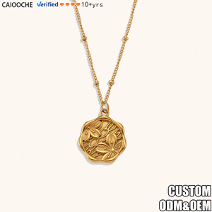 CAIOOCHE Collier anti-ternissement en acier inoxydable plaqué or 18 carats avec pendentif pièce gravé fleur de cerisier et chaîne à perles, cadeau pour femme - Product Image 1