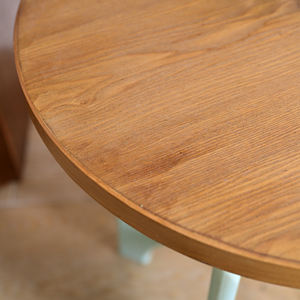 Table basse ronde en bois décorative de style européen INNOVA avec design à panneaux pour le salon, meubles de maison - Product Image 4