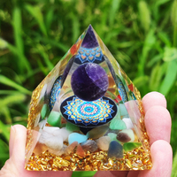 Guérison esthétique reiki yoga pyramide jade cristal décor denterpiece décorations pour maison chambre salon roon bureau tables basses