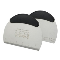 XR Grattoir de plaque chauffante en métal à poignée antidérapante Grattoir à gâteau en acier inoxydable Grattoir à pâte en métal Cutter Chopper avec poignée en PP