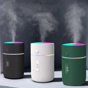 220ML <span class=keywords><strong>Mini</strong></span> umidificatore ad ultrasuoni romantico luce a LED diffusore USB per auto purificatore d'aria Aroma nebulizzatore per Hotel all'aperto 1 anno - Product Image 2