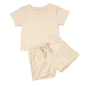 Set di abbigliamento Casual estivo personalizzato per bambine Top a maniche corte e pantaloni ODM & OEM