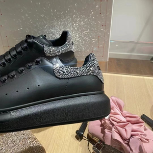 Nouvelles chaussures de luxe 2026 pour hommes, baskets basses de créateur à semelle épaisse, style rétro, de marque, ornées de diamants, pour femmes, chaussures décontractées - Product Image 5