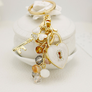 Nouvelle mode Ocean Wave Style pendentif porte-clés avec des perles sur le thème de la plage pour les vacances de luxe Designer porte-clés breloque prêt à expédier - Product Image 5