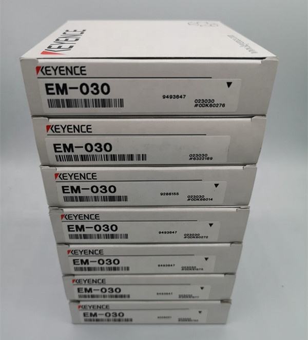 KEYENCE EM-030 NPN Proximity Sensor with In-Cable Amplifier