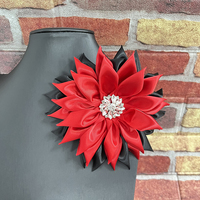 Broche Fleur en Satin Rouge et Noir Faite à la Main pour Robe ou Corsage
