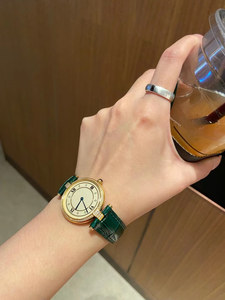 Reloj mecánico automático moderno y elegante, correa de piel de vaca con estampado de cocodrilo verde, resistente al agua - Product Image 4
