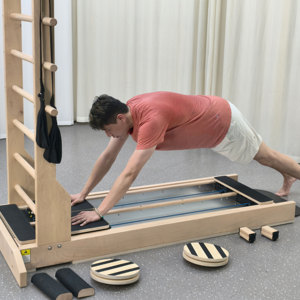 <span class=keywords><strong>Cama</strong></span> de Yoga para Entrenamiento de Estiramiento con Doble Riel Deslizante para <span class=keywords><strong>Pilates</strong></span> y Fitness - Product Image 3