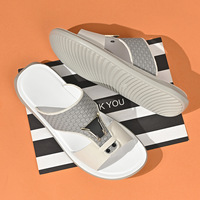Sandales tissées en PU pour hommes, nouvelle collection été, grande taille, semelle épaisse antidérapante, tongs de plage d'extérieur, claquettes polyvalentes et tendance pour hommes