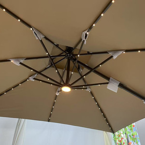 Parasol Cantilever Solaire de Luxe 12 pieds avec Éclairage LED pour Vente en Gros - Product Image 6