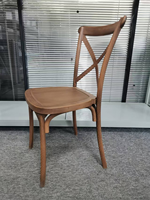 Chaise empilable en résine plastique imitation bois à dossier croisé pour événements, banquets, hôtels et mariages - Vente en gros