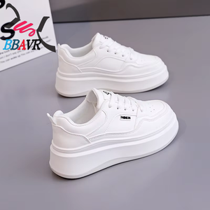 Nouvelles Chaussures Blanches Femme Printemps 2025 – Baskets Populaires à Semelle Épaisse, Haut de Gamme, Tendance Décontractée, Tige en PU Artificiel, Lacets Avant, Plastique - Product Image 3