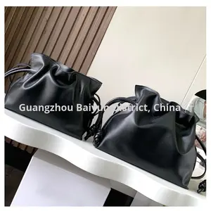 Alta versión de lujo de cuero de vaca cubo nube bolso de mujer nuevo Lucky <span class=keywords><strong>Flamenco</strong></span> cordón rompecabezas cuero genuino impermeable - Product Image 2