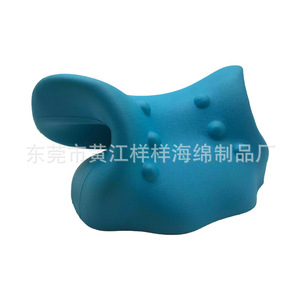 Coussin de massage en cuir PU pour le soutien du cou et du dos avec picots de massage pour la correction de la posture et le soulagement - Product Image 4