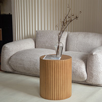 Table d'appoint cylindrique cannelée en bois massif, style Mid-Century Modern, pour canapé et salon d'appartement