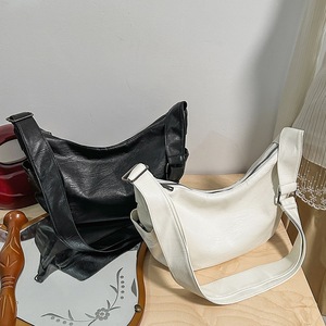 กระเป๋าสะพายไหล่พรีเมียมรุ่นใหม่ Japanese Large Horn 2026 ฤดูใบไม้ผลิ/ฤดูร้อน สำหรับเดินทางและใช้งานทั่วไป ส่งออก - Product Image 1