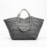 Sac fourre-tout grande capacité pour femme, sacoche d'ordinateur en nylon imperméable avec chaînes, idéal pour les voyages, le shopping et l'usage quotidien estival