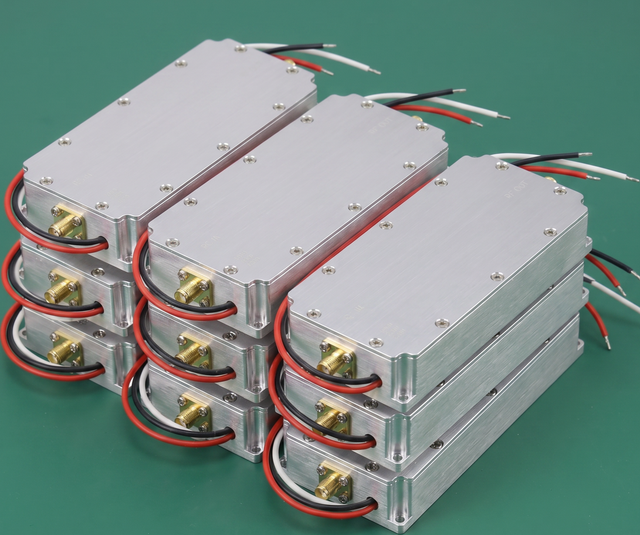 SUNLEE High Efficiency 50W GaN RF Power Amplifier 1.5GHz 2.4GHz 5.2GHz for UAV Signal Countermeasure Drone Jamming Module SMA