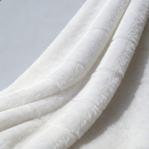 Offre Spéciale – <span class=keywords><strong>Tissu</strong></span> <span class=keywords><strong>Polaire</strong></span> <span class=keywords><strong>Minky</strong></span> Flanelle Double Face <span class=keywords><strong>Blanc</strong></span> 250, 280, 300 g/m² Personnalisable pour Sublimation – Vente en Gros - Product Image 1